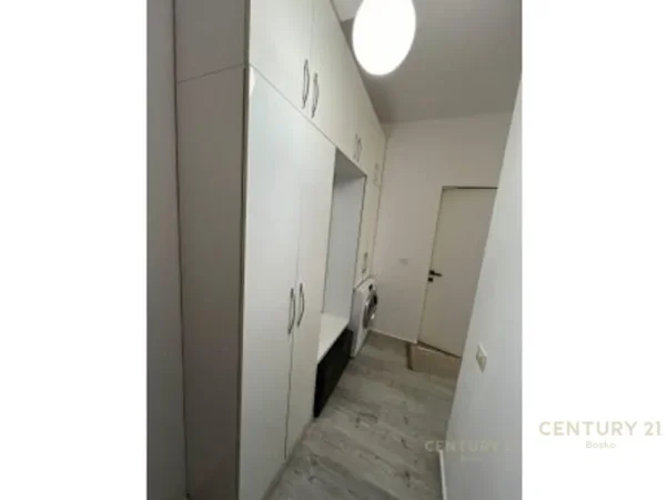 Tirane, jepet me qera apartament 2+1 Kati 3, 82 m² 750 € (pazari Ri)