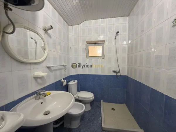 Tirane, shitet apartament 1+1+Ballkon Kati 3, 59 m² 120.000 € (Rruga "Kongresi i Lushnjës", Tiranë)