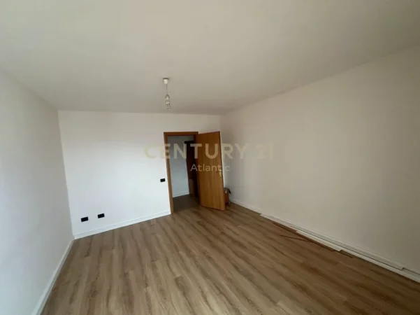 Durres, shitet apartament 2+1+Ballkon Kati 10, 90 m² 115.000 € 
