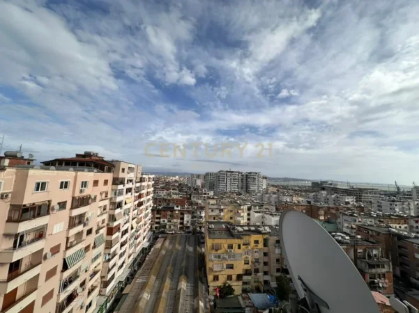 Durres, shitet apartament 2+1+Ballkon Kati 10, 90 m² 115.000 € 