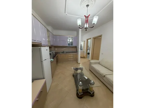 Tirane, jepet me qera apartament 1+1 Kati 3, 55 m² 470 € (ASTIR)