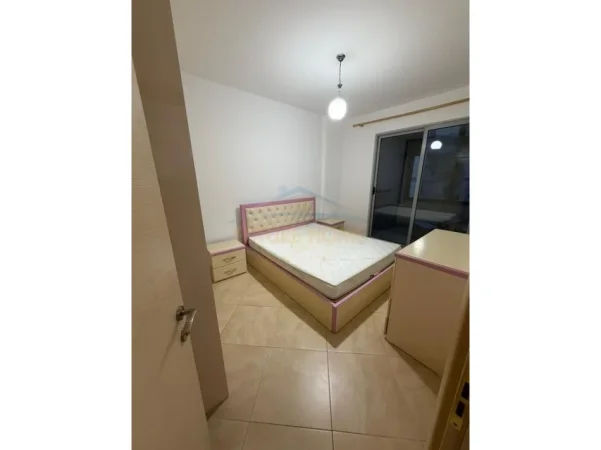 Tirane, jepet me qera apartament 1+1 Kati 3, 55 m² 470 € (ASTIR)