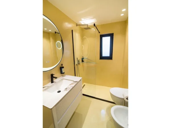 Tirane, jepet me qera apartament 1+1 Kati 4, 40 m² 650 € (RRUGA E DURRSIT)