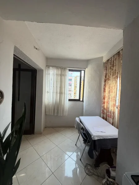 Tirane, jepet me qera apartament 2+1 Kati 5, 100 m² 500 € (Don Bosko)