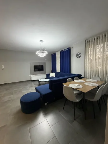 Tirane, jepet me qera apartament 2+1 Kati 3, 88 m² 500 € 