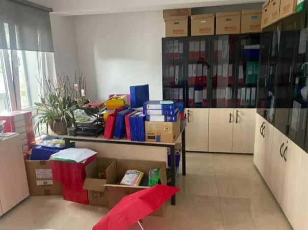 Tirane, jepet me qera zyre Kati 6, 105 m² 1.400 € (MYSLYM SHYRI)