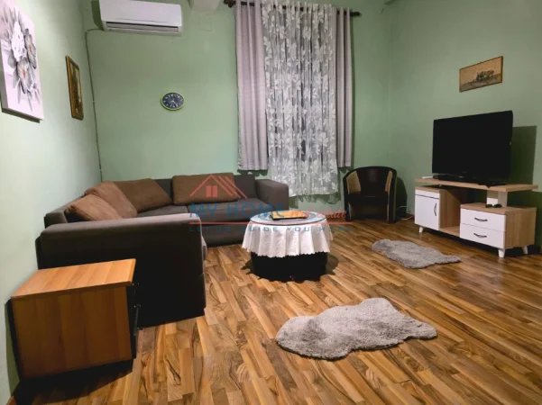 Tirane, jepet me qera apartament 1+1+Ballkon Kati 2, 63 m² 520 € (Myslym Shyri)