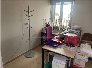 Tirane, jepet me qera zyre Kati 6, 106 m² 1.100 € (Myslym Shyri)