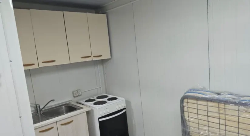 Tirane, jepet me qera garsonier Kati 1, 150 € (Sauk)