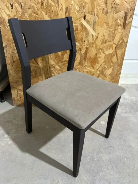 Tirane, shes SHES KARRIGE 34 COPE 29 €