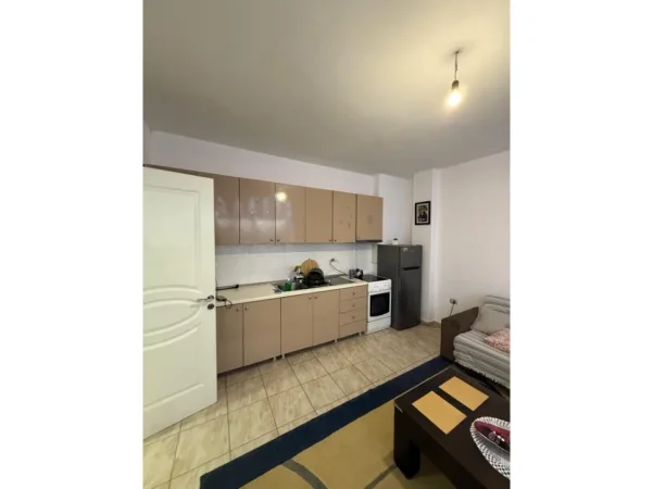 Tirane, shitet apartament 1+1 Kati 2, 67 m² 90.000 € 