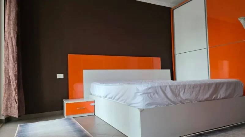 Tirane, jepet me qera apartament 2+1 Kati 5, 80 m² 500 € 