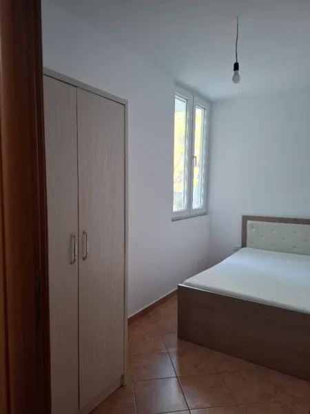 Shqiperi, jepet me qera apartament 2+1+Ballkon Kati 3, 90 m² 65.000 € 