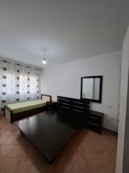 Shqiperi, jepet me qera apartament 2+1+Ballkon Kati 3, 90 m² 65.000 € 