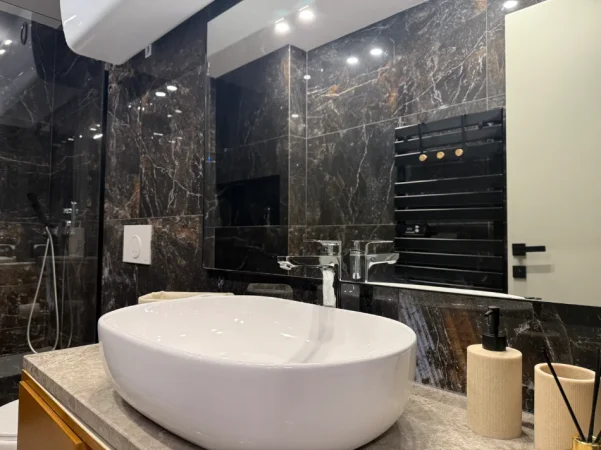 ✨Apartament luksoz Jepet me qera ditore ,javore  21 Dhjetori Kati 1, 38 m² (Rruga Mihal Ciko)