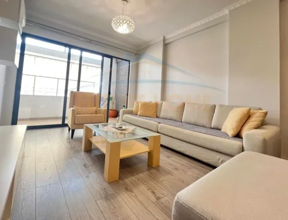 Tirane, jepet me qera apartament 2+1+Ballkon Kati 8, 104 m² 550 € (Astir)