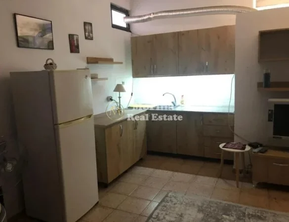 Tirane, jepet me qera garsonier Kati 1, 40 m² 380 € (21 Dhjetori)