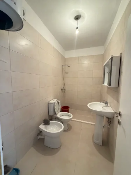 Durres, shitet apartament 2+1+Ballkon Kati 5, 77 m²