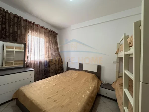 Durres, shitet apartament 1+1+Ballkon Kati 5, 73.000 € 