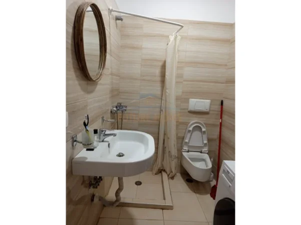 Tirane, jepet me qera apartament 1+1 Kati 3, 34 m² 350 € (Rezidenca Kodra e Diellit 2)