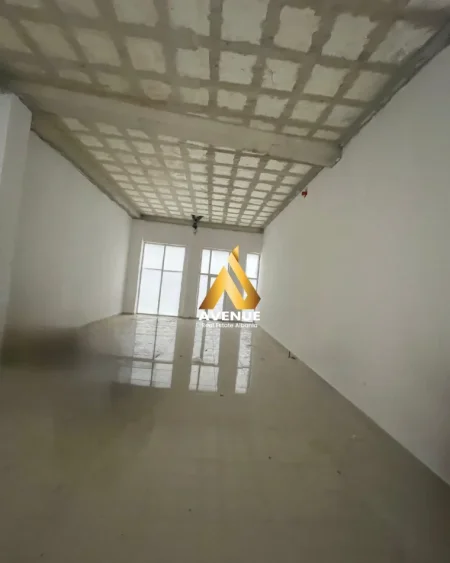 Tirane, shitet ambjent biznesi , 103 m² 320.000 € (Rruga Filip Jano, Tiranë)