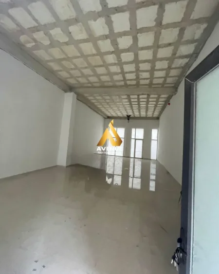 Tirane, shitet ambjent biznesi , 103 m² 320.000 € (Rruga Filip Jano, Tiranë)