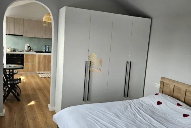Tirane, jepet me qera apartament 1+1 Kati 6, 60 m² 450 € (Ali Demi)