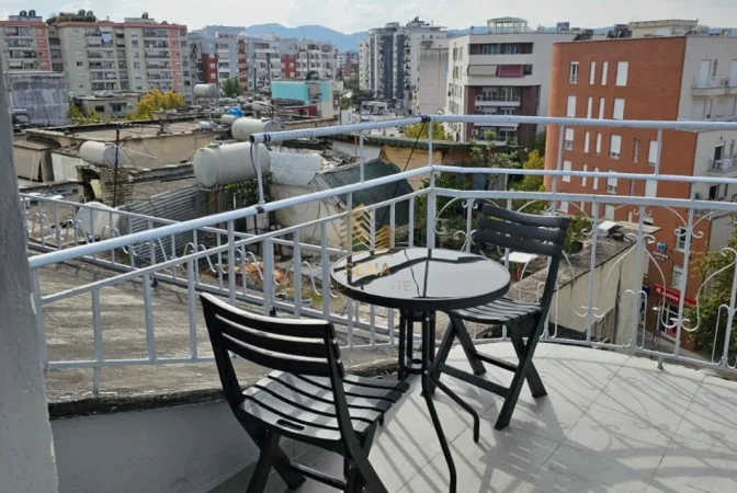 Tirane, jepet me qera apartament 1+1 Kati 6, 60 m² 450 € (Ali Demi)
