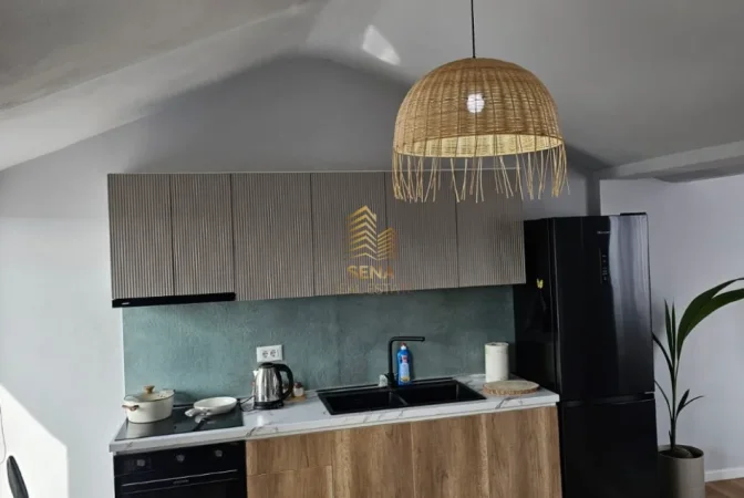 Tirane, jepet me qera apartament 1+1 Kati 6, 60 m² 450 € (Ali Demi)