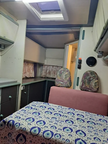 Tirane, shes Rrolet | Camper Fiat Ducato Nafte, e bardhë manuale 220.000 km 8.000 €