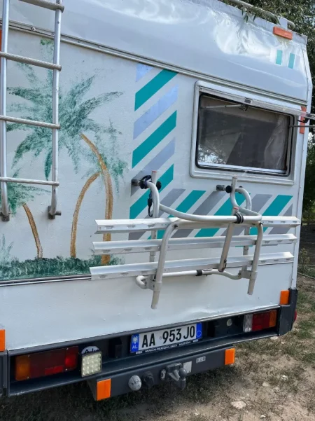 Tirane, shes Rrolet | Camper Fiat Ducato Nafte, e bardhë manuale 220.000 km 8.000 €
