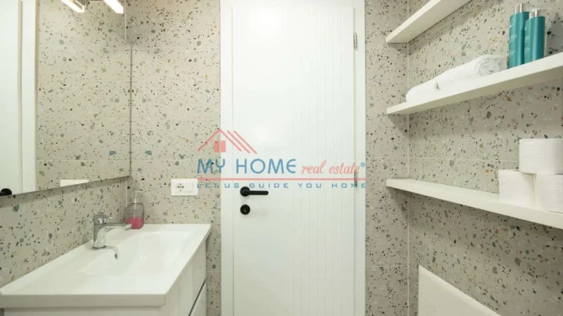 Tirane, jepet me qera apartament 1+1+Ballkon Kati 3, 65 m² 570 € (Rruga Asim Vokshi)