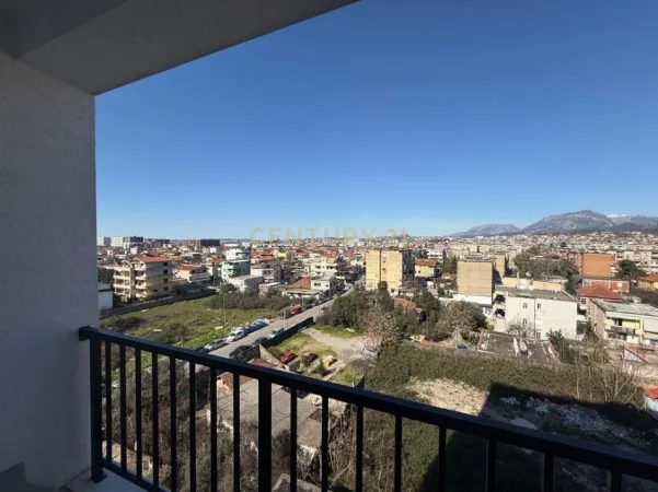 Tirane, jepet me qera apartament 2+1+Ballkon Kati 5, 87 m² 500 € (Rruga e Dibres prane Spitaleve)