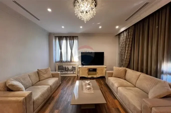 Tirane, shitet apartament 3+1 , 325 m² 976.000 € (Selvia)