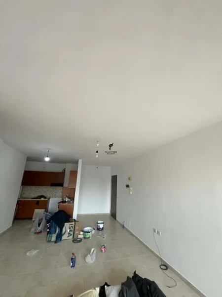 Tirane, jepet me qera apartament 2+1 Kati 6, 96 m² 550 € (FUSHA E AVIACIONIT)