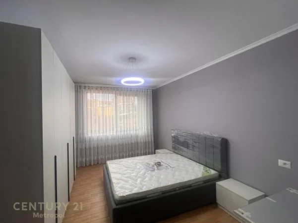 Tirane, jepet me qera apartament 2+1 Kati 3, 90 m² 800 € (tefta tashko, hoxha tahsim)