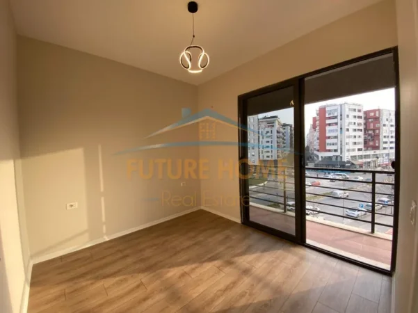 Tirane, shitet apartament 1+1+Ballkon Kati 4, 46 m² 92.000 € (Astir)