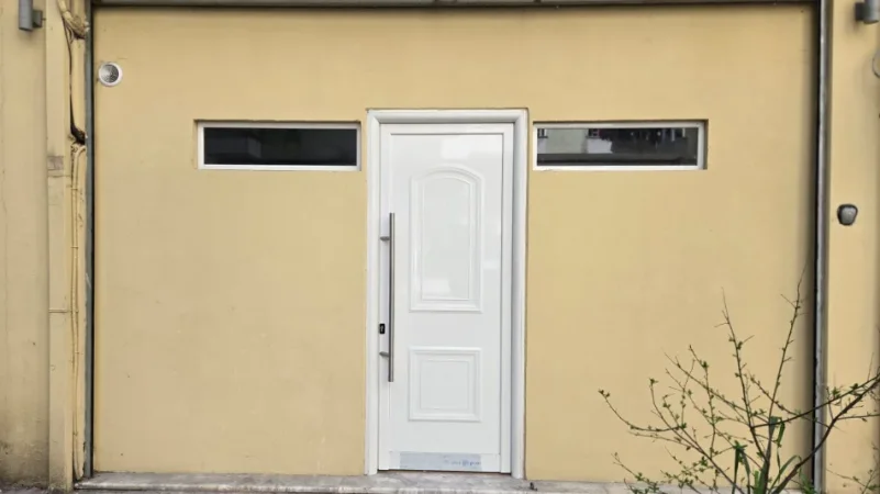 Tirane, jepet me qera apartament 2+1 , 52 m² 600 € (misto mame)