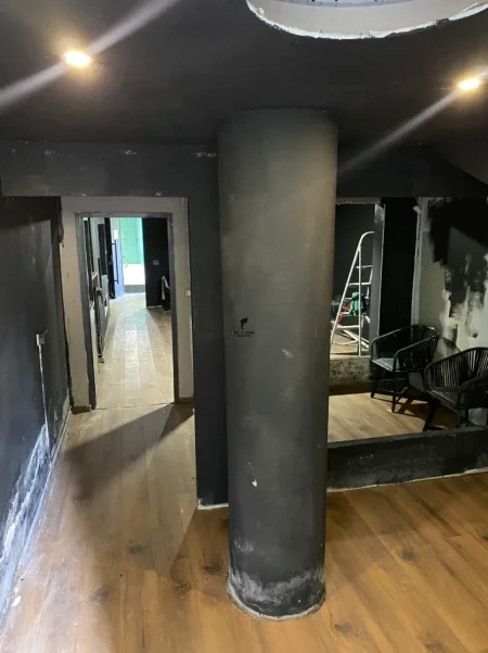 Tirane, jepet me qera dyqan Kati -1, 80 m² 600 € (KOMUNA E PARISIT)