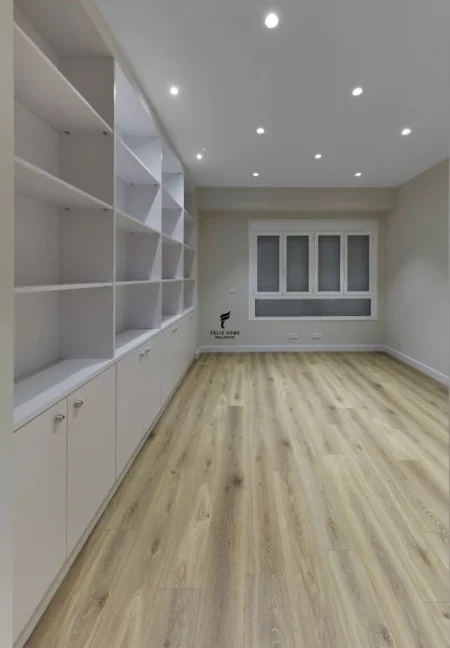 Tirane, jepet me qera dyqan Kati 0, 50 m² 750 € (BRRYLI)