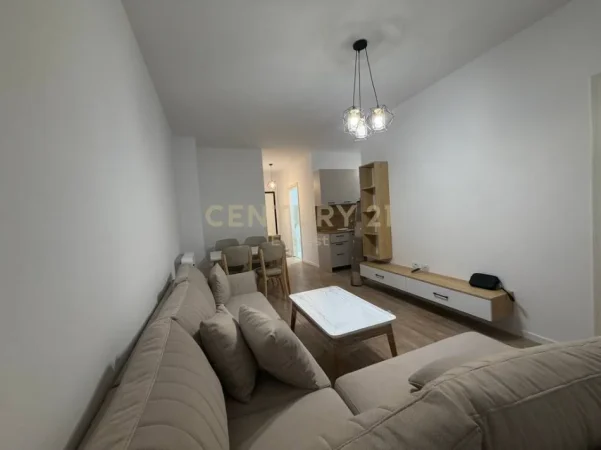 Tirane, jepet me qera apartament 1+1 Kati 3, 75 m² 500 € (laprake)