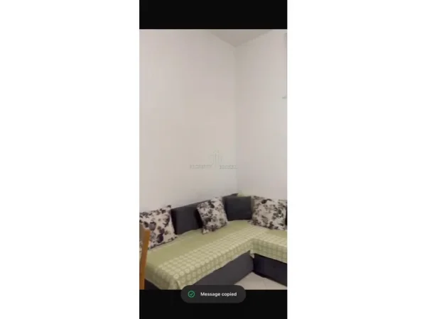 Tirane, jepet me qera apartament 1+1 Kati 1, 70 m² 400 € (Kopeshti Zologjik)