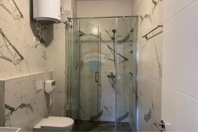 Tirane, shitet apartament 2+1 Kati 3, 102 m² 229.000 € (Porcelan ID: 530261046-484)