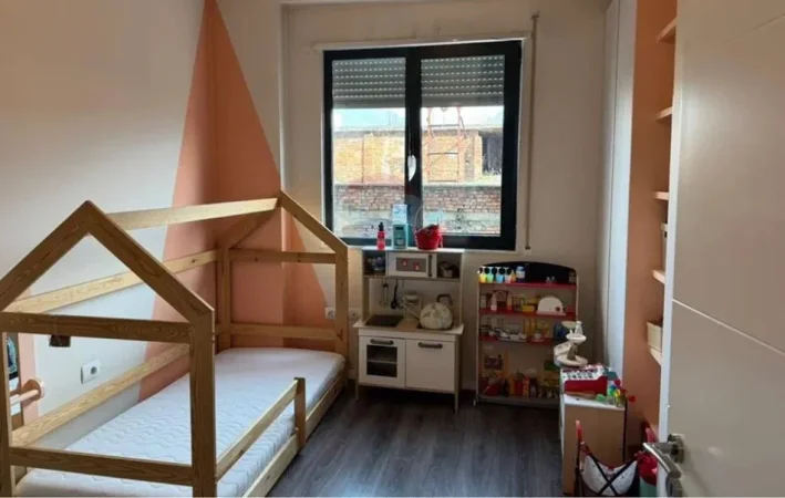 Tirane, shitet apartament 2+1 Kati 3, 102 m² 229.000 € (Porcelan ID: 530261046-484)