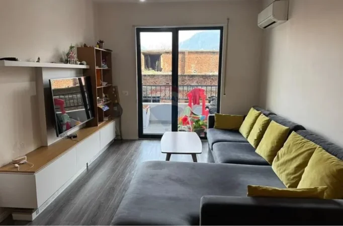 Tirane, shitet apartament 2+1 Kati 3, 102 m² 229.000 € (Porcelan ID: 530261046-484)