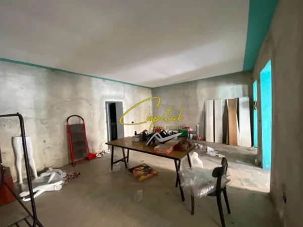 Tirane, jepet me qera ambjent biznesi Kati 0, 180 m² 1.500 € (ISH BLLOKU)