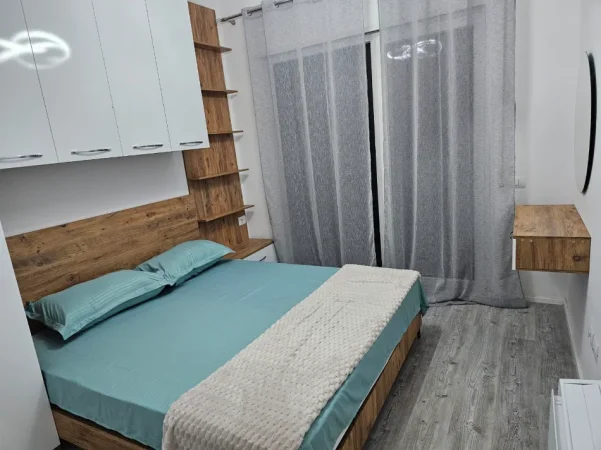 Tirane, jepet me qera apartament 2+1 Kati 6, 86 m² 700 € (Rruga e Kavajes)
