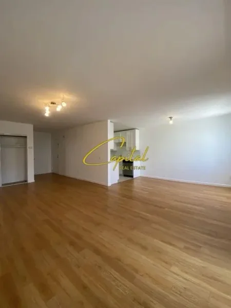 Tirane, jepet me qera zyre Kati 2, 96 m² 1.500 € (VASIL SHANTO)