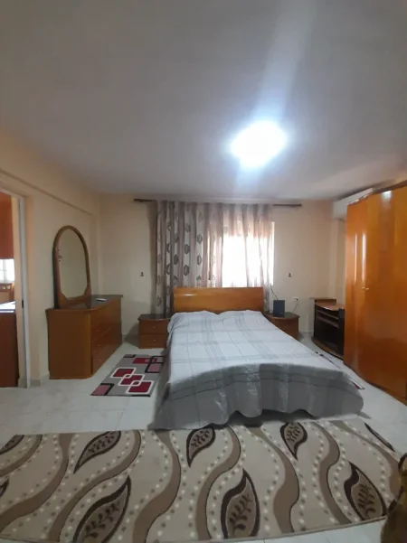 Tirane, jepet me qera apartament 2+1,Kati 2, 100 m2, cmimi 500 E ne LAPRAKE,Tirane.