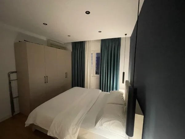 Tirane, jepet me qera apartament 1+1 Kati 5, 50 m² 520 € (Rruga Tefta Tashko Koco)